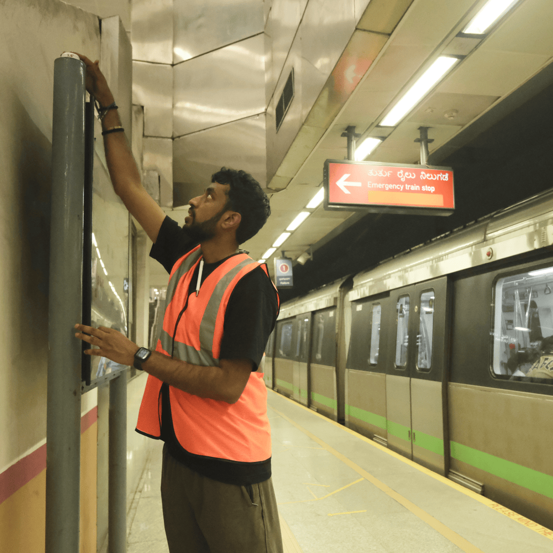 Metro station navigation system — photo 6